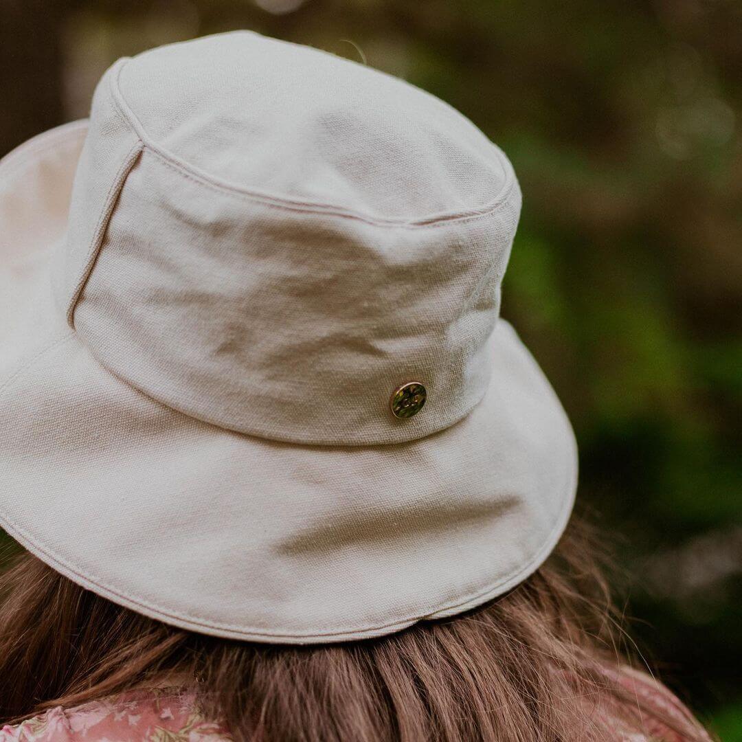 Back of Bucket Hat Outfit