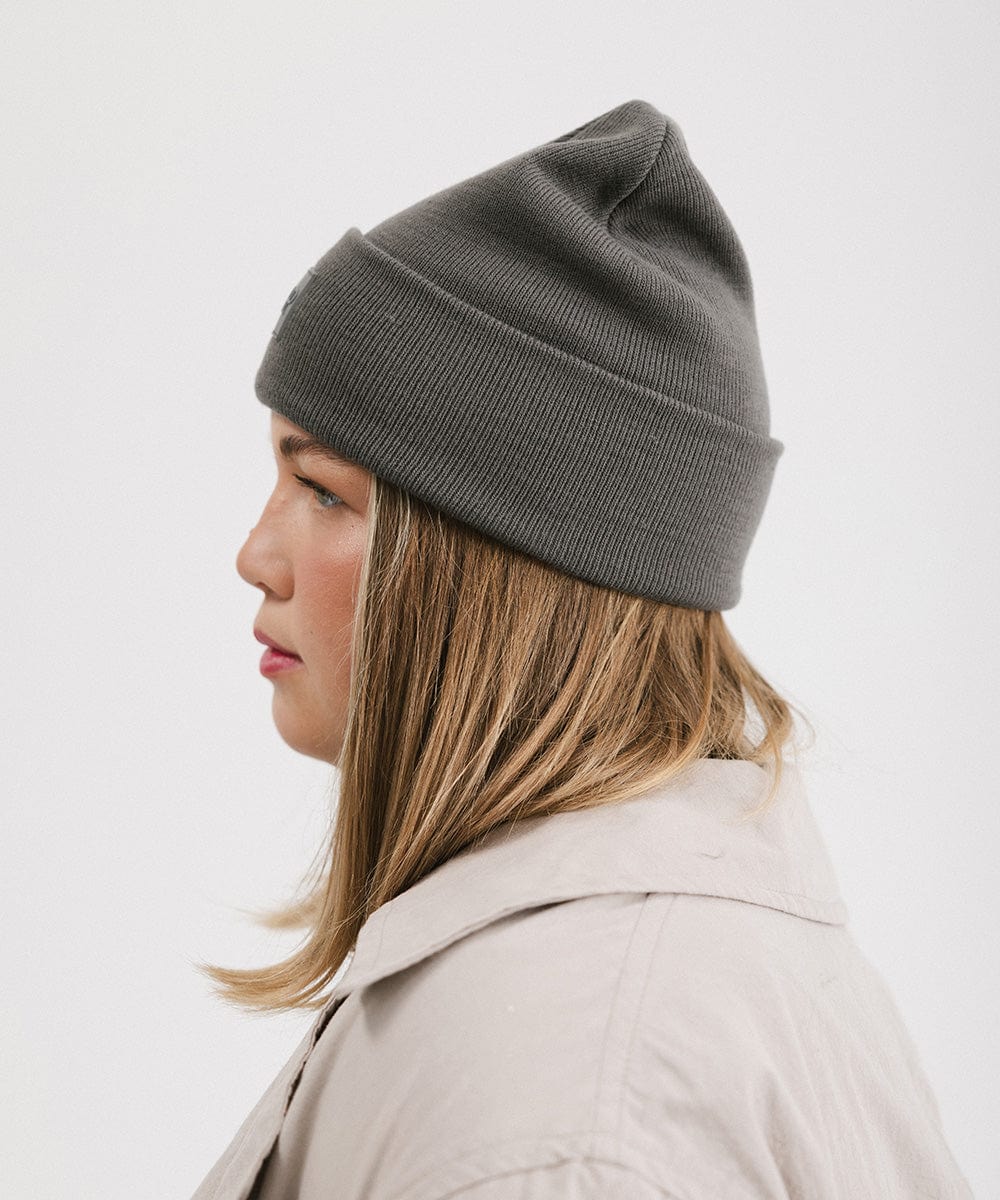 GP Knit Beanie for Women - Gigi Pip Beanies - Oversized chunky knit beanie for women [grey]